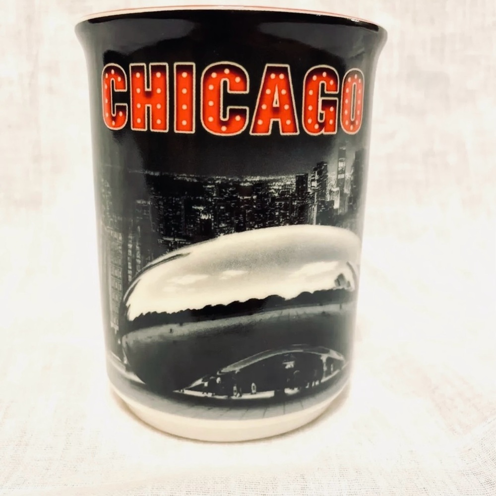 Chicago Mug | Ceramic Coffee Cup Souvenir | Windy City \White …